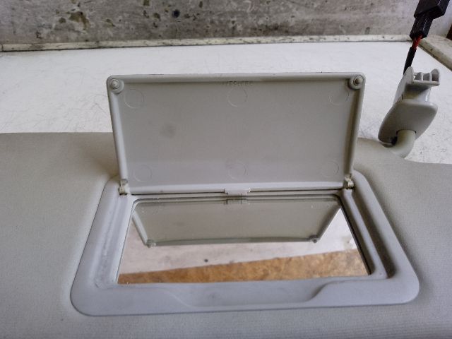 bontott VW GOLF IV Jobb Napellenző