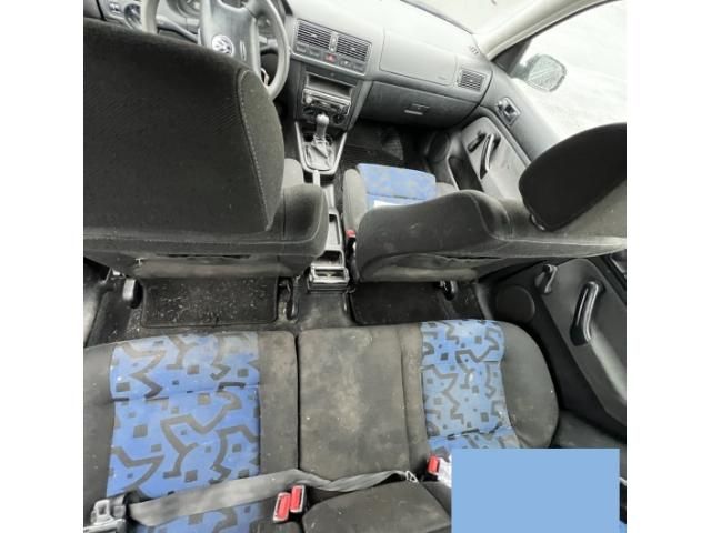 bontott VW GOLF IV Jobb Rendszámtábla Világítás