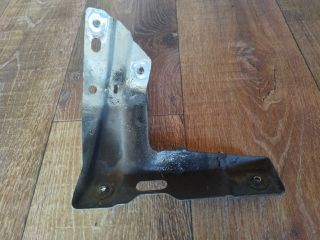 bontott VW GOLF IV Jobb Sárvédő Oldaltartó