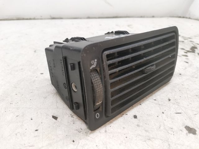 bontott VW GOLF IV Jobb Szellőző