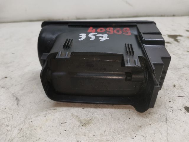 bontott VW GOLF IV Jobb Szellőző