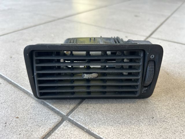 bontott VW GOLF IV Jobb Szellőző