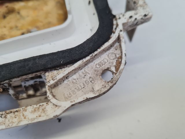 bontott VW GOLF IV Kábelcsatorna Fedél