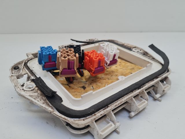 bontott VW GOLF IV Kábelcsatorna Fedél