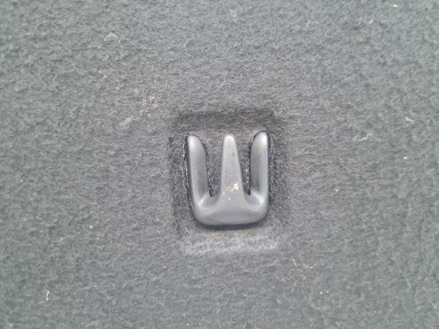 bontott VW GOLF IV Kalaptartó