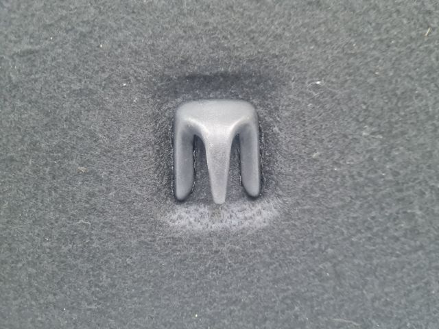 bontott VW GOLF IV Kalaptartó