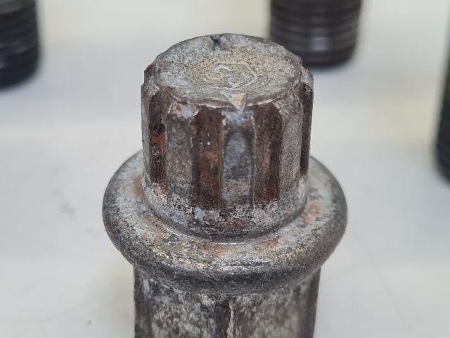 bontott VW GOLF IV Kerékőr Szett