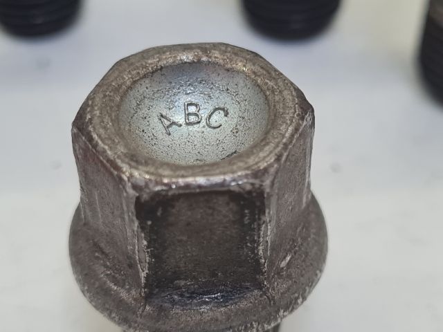 bontott VW GOLF IV Kerékőr Szett