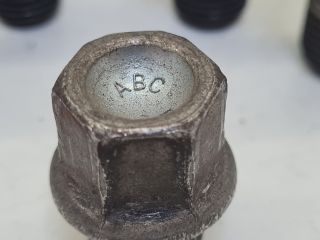 bontott VW GOLF IV Kerékőr Szett