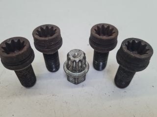 bontott VW GOLF IV Kerékőr Szett