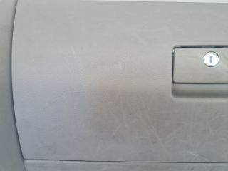 bontott VW GOLF IV Kesztyűtartó