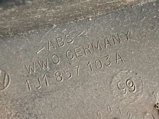 bontott VW GOLF IV Kesztyűtartó