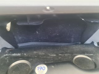 bontott VW GOLF IV Kesztyűtartó