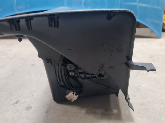 bontott VW GOLF IV Kesztyűtartó