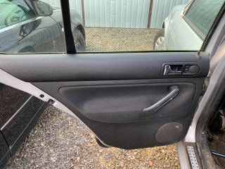 bontott VW GOLF IV Kesztyűtartó