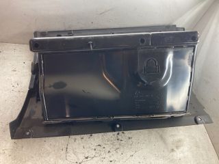 bontott VW GOLF IV Kesztyűtartó