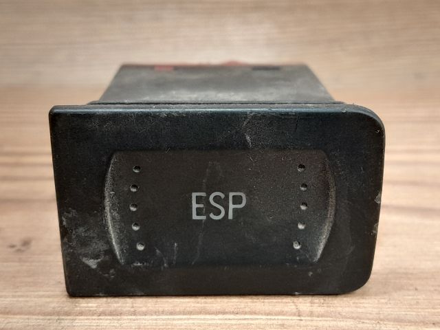 bontott VW GOLF IV Kipörgésgátló Kapcsoló