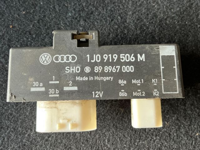 bontott VW GOLF IV Klíma Relé