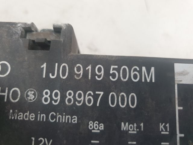 bontott VW GOLF IV Klíma Relé