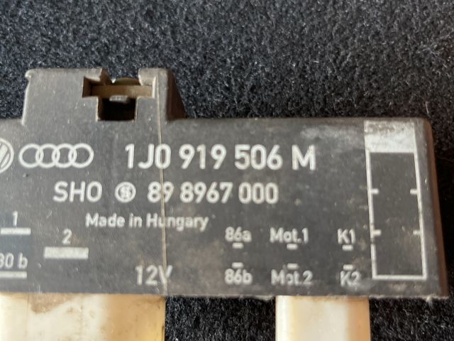 bontott VW GOLF IV Klíma Relé