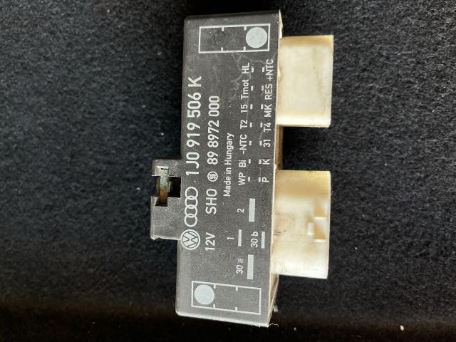 bontott VW GOLF IV Klíma Relé