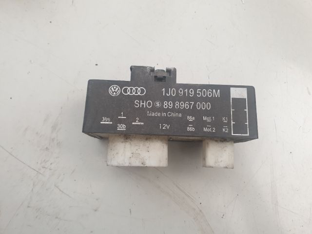 bontott VW GOLF IV Klíma Relé