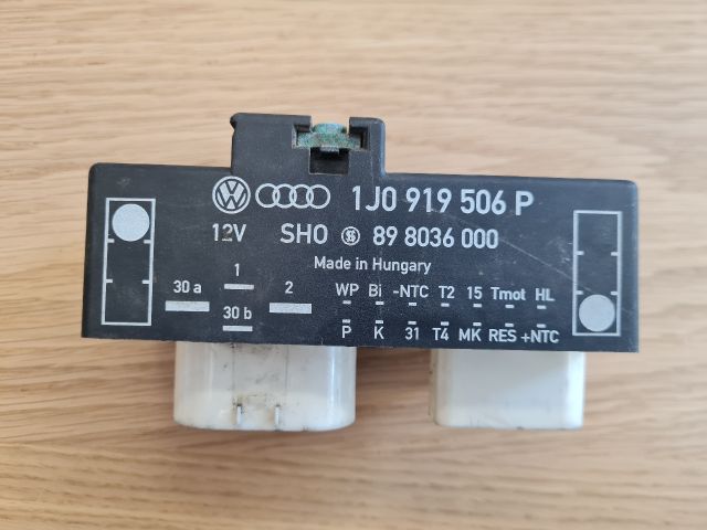 bontott VW GOLF IV Klíma Relé
