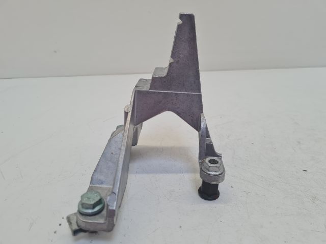 bontott VW GOLF IV Könyöklő Tartó Konzol