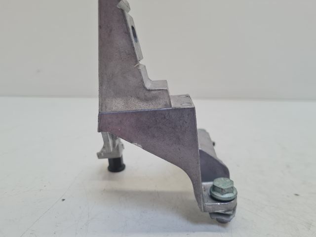 bontott VW GOLF IV Könyöklő Tartó Konzol