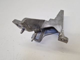 bontott VW GOLF IV Könyöklő Tartó Konzol