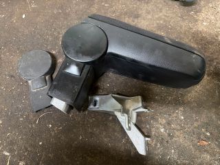 bontott VW GOLF IV Könyöklő