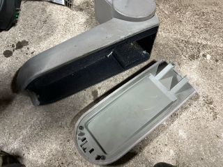 bontott VW GOLF IV Könyöklő