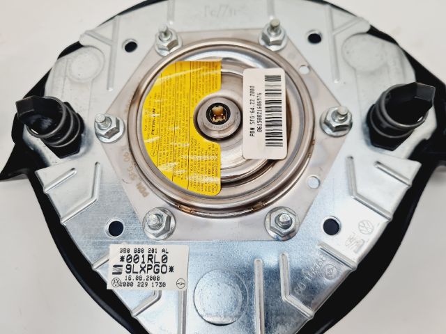 bontott VW GOLF IV Kormány