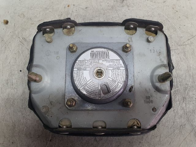 bontott VW GOLF IV Kormánylégzsák