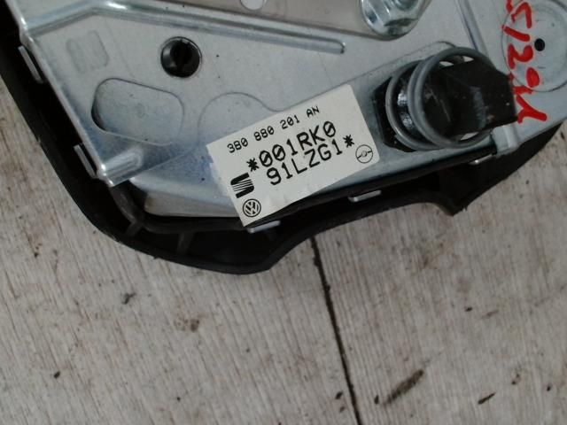 bontott VW GOLF IV Kormánylégzsák