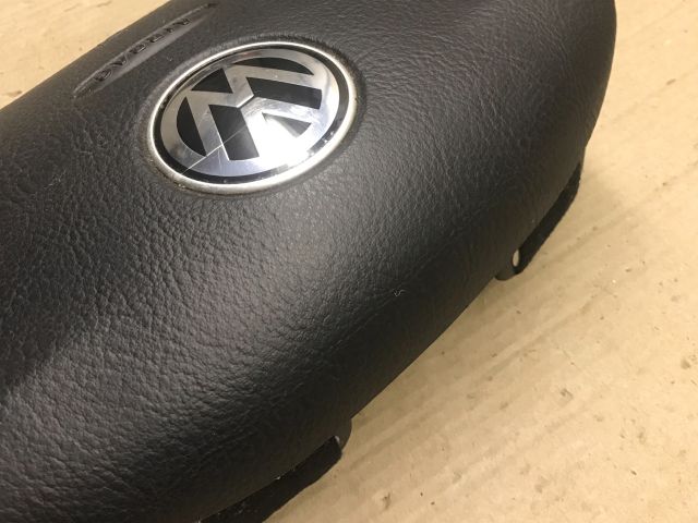 bontott VW GOLF IV Kormánylégzsák