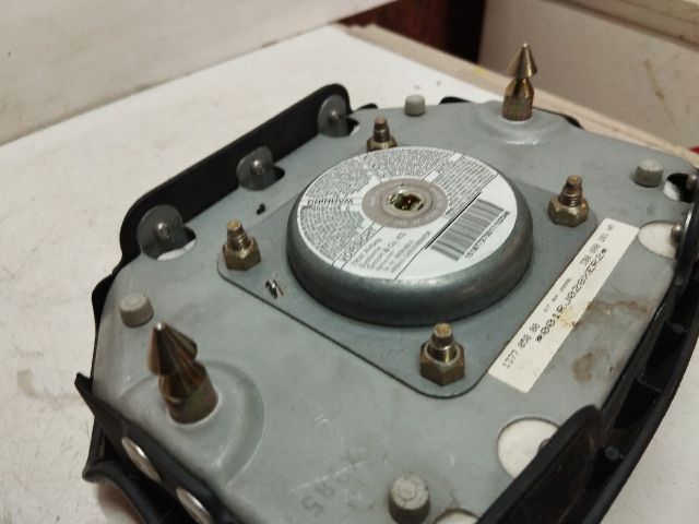 bontott VW GOLF IV Kormánylégzsák