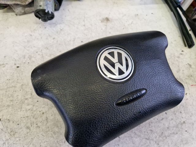 bontott VW GOLF IV Kormánylégzsák