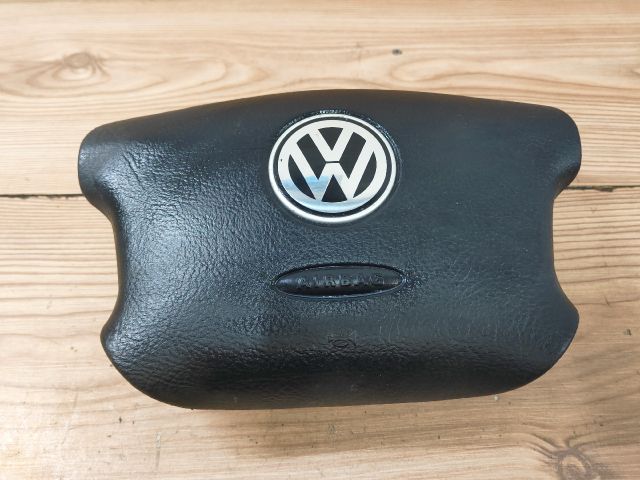 bontott VW GOLF IV Kormánylégzsák