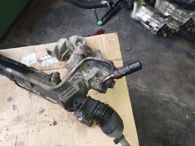 bontott VW GOLF IV Kormánymű Szervós