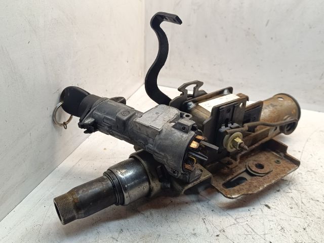 bontott VW GOLF IV Kormányoszlop Kormányzárral