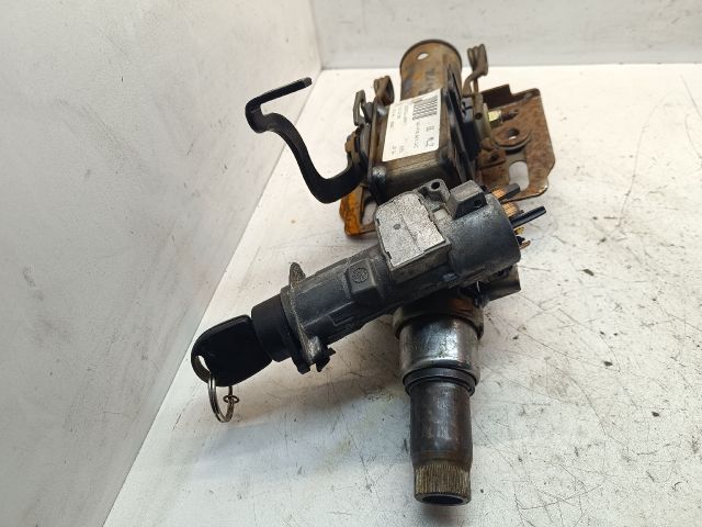 bontott VW GOLF IV Kormányoszlop Kormányzárral