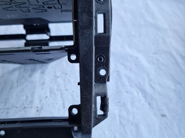 bontott VW GOLF IV Középkonzol Keret