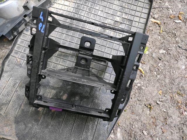 bontott VW GOLF IV Középkonzol Keret