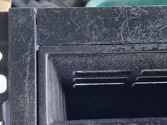 bontott VW GOLF IV Középkonzol Keret