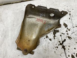 bontott VW GOLF IV Középső Kipufogó Dob Hővédő Lemez