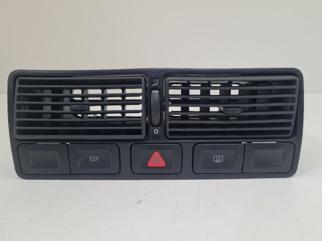 bontott VW GOLF IV Középső Szellőző