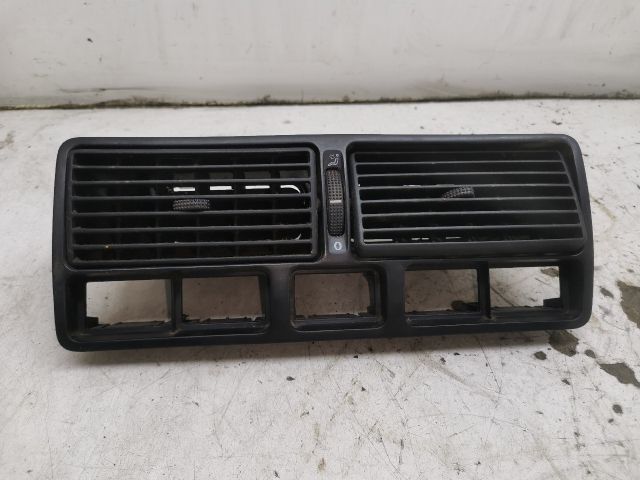 bontott VW GOLF IV Középső Szellőző