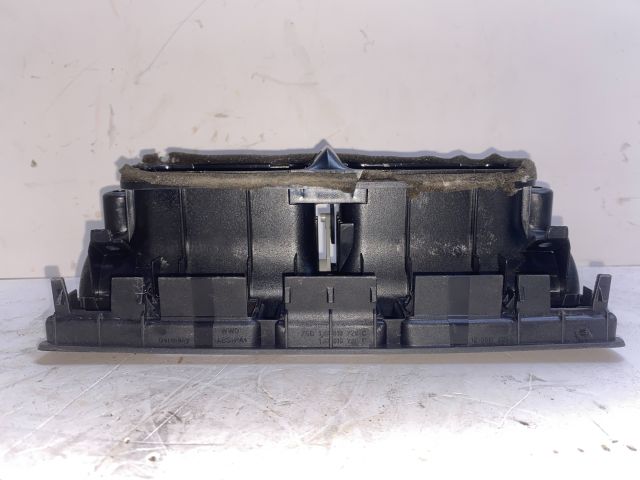 bontott VW GOLF IV Középső Szellőző