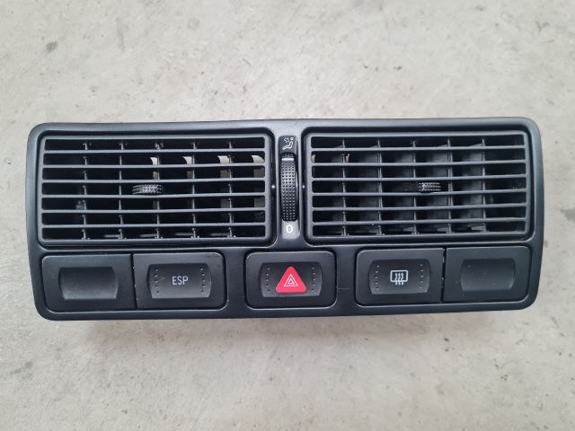bontott VW GOLF IV Középső Szellőző